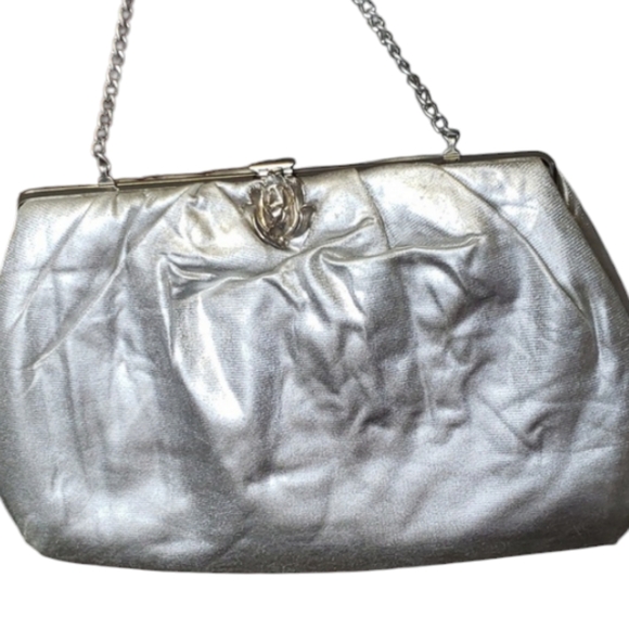 Vintage Beautiful Silver Clutch Evening Bag. - Picture 1 of 13